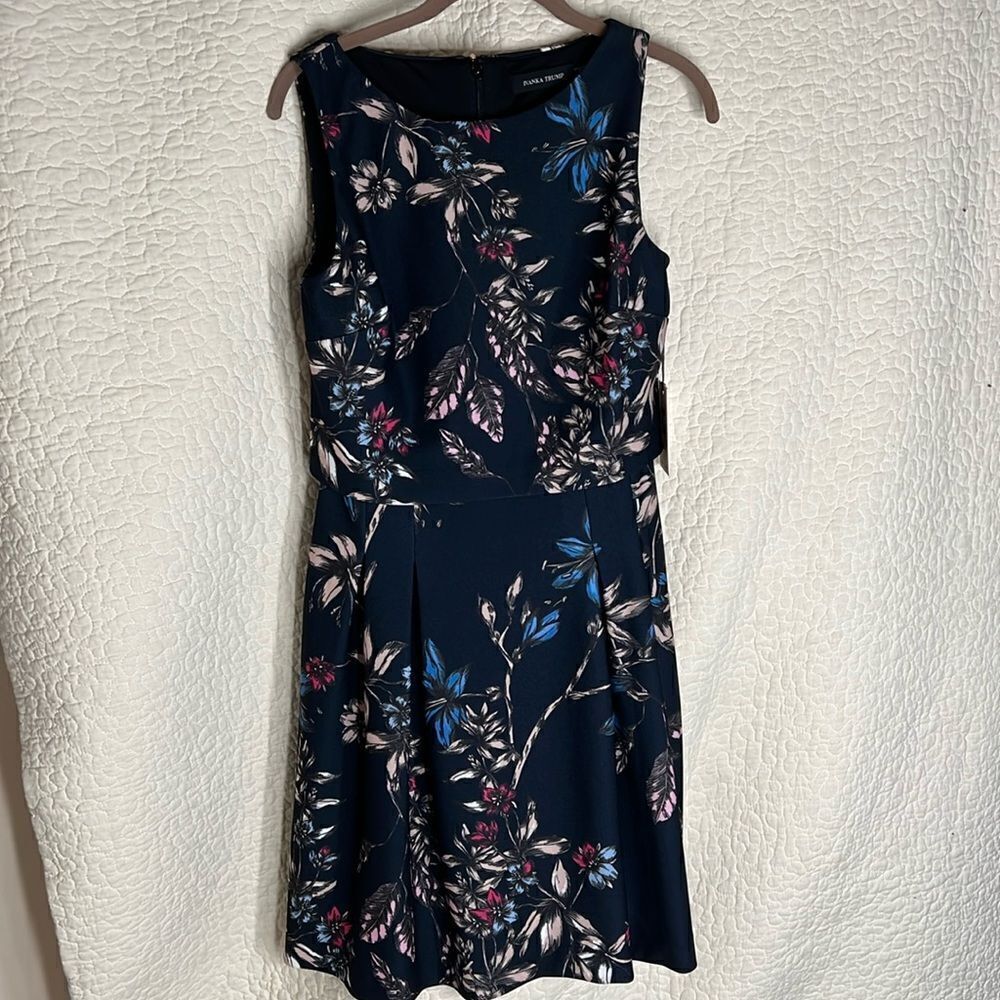 NWT Ivanka Trump Pop over Women’s floral dress